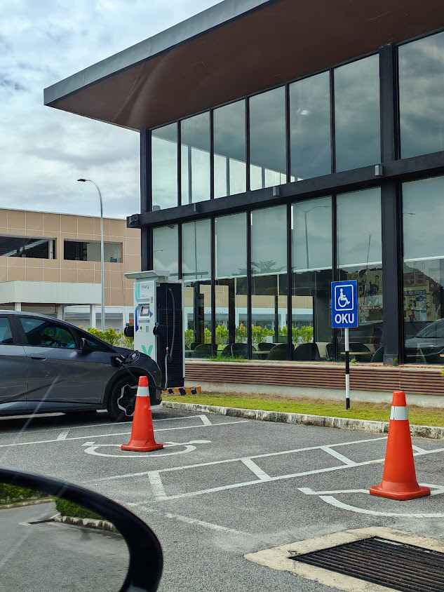 ChargEV Charging Station - 1