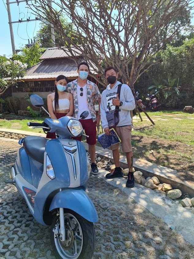 Chicz motorbike rental nimman - 4