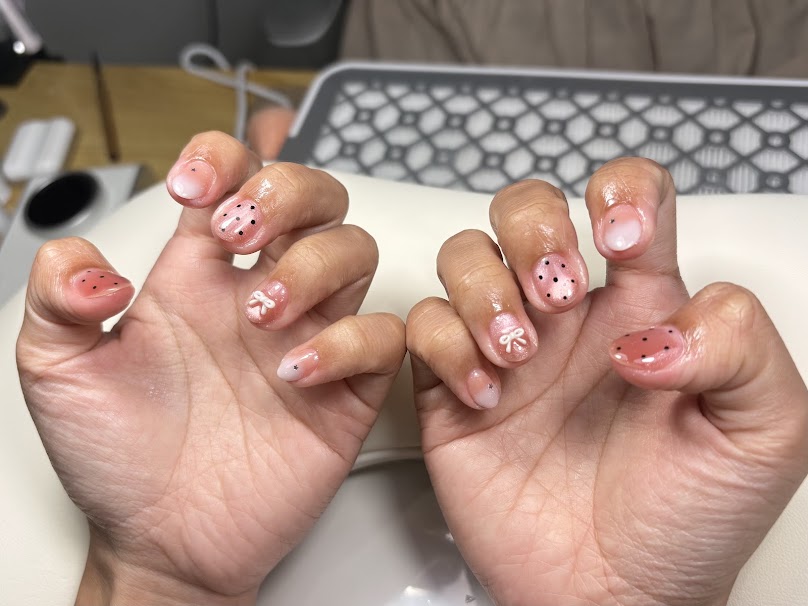 Cloudy Nail Studio