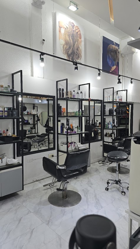 Club H Salon - 2