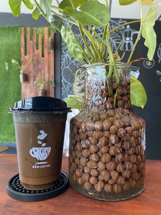 Crush Barber & Coffee ตัดผม & คอฟฟี่ - 3