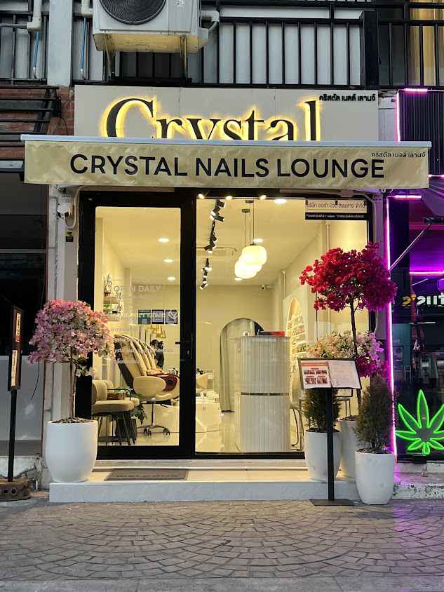 Crystal Nails Lounge Nimman ทำเล็บเชียงใหม่ - 2