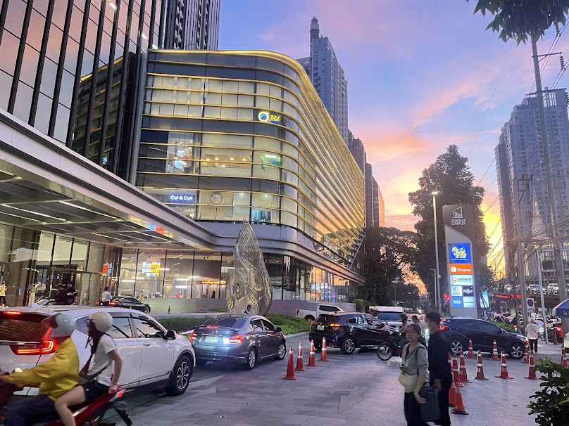 Cut & Curl Singha Complex