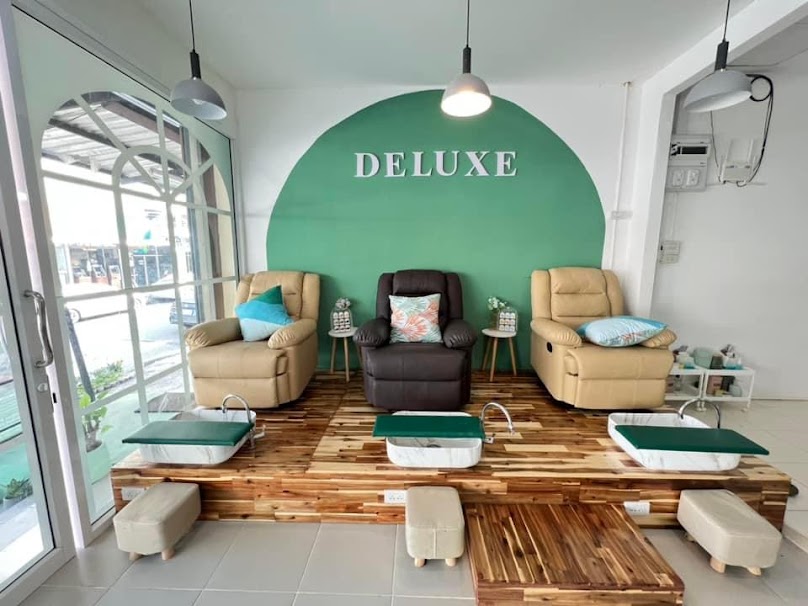 DELUXE NAP SLEEP SALON & NAIL