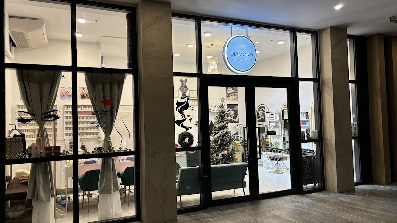 Diamond Salon & Nail ร้านเสริมสวย ทำผม ทำเล็บ ต่อขนตา ต่อผม สปา (สาขา3เดนิม) - 4
