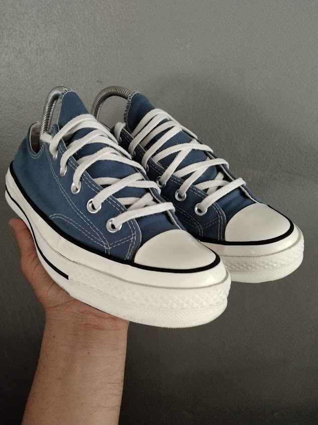 dm cleaning shoes : ทําความสะอาดรองเท้า