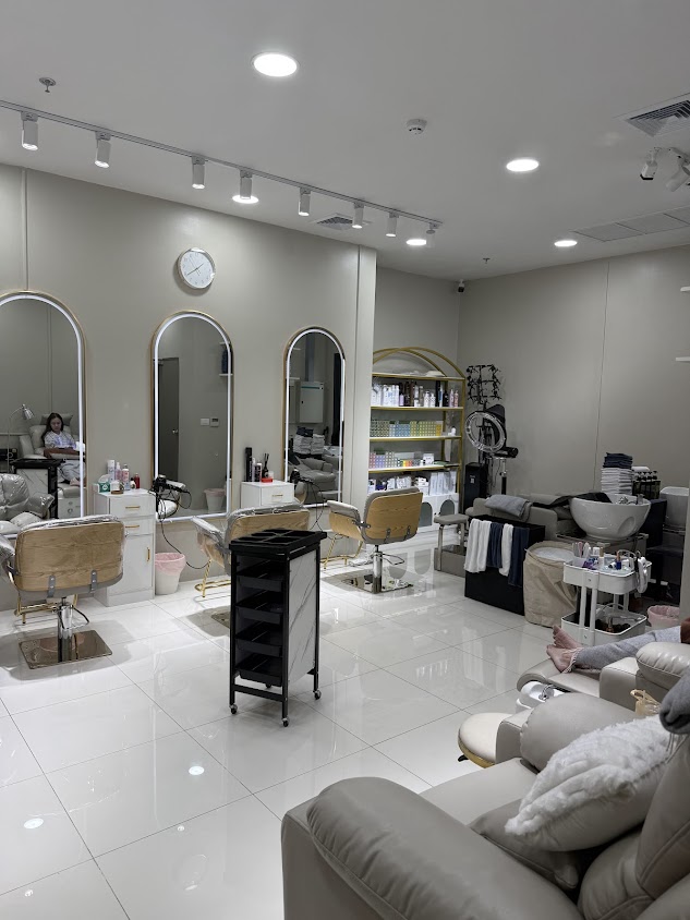 Dreamcolours Asoke Rama9 ดรีมคัลเลอร์ อโศก พระราม9 ร้านเสริมสวย ทำเล็บ ต่อขนตา