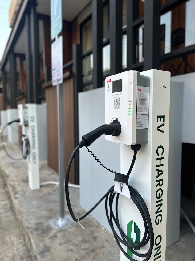EA Anywhere Charging Station - 3