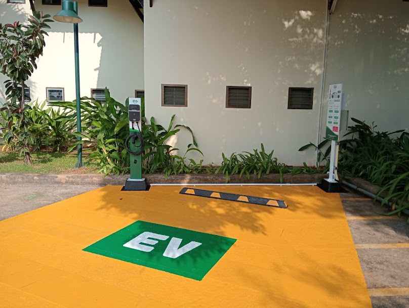 ERGE Charging Station - 1