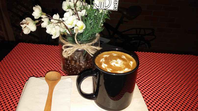 Eurasian coffee exotic, สเต็ก&สลัด บาร์