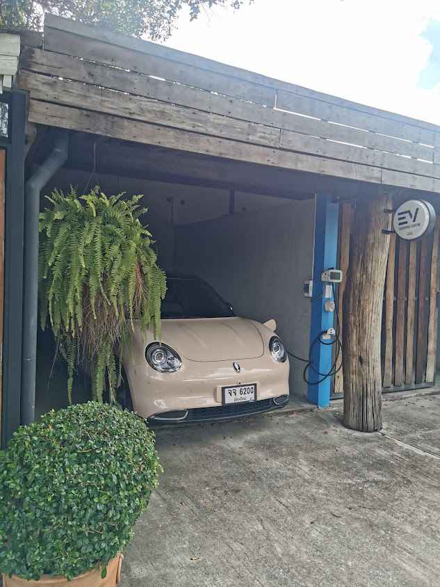 Evolt Charging Station - 4