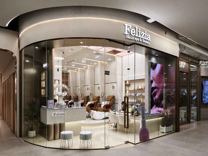 Felizia Nails spa and beauty - Dusit Central Park