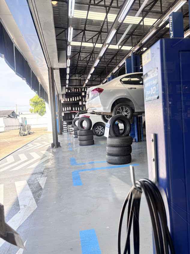 FIT Auto สาขาโลตัสสุพรรณบุรี - 2