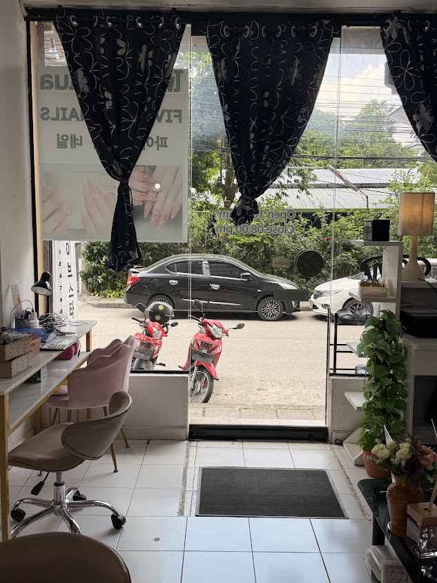 Five star nails & nail 美甲 去角质 除毛 私密除毛님만네일 nail salon 네일 waxing Manicure Pedicure wax 제모 치앙마이 nail salon gel nail เล็บ 스크럽 왁싱 - 2