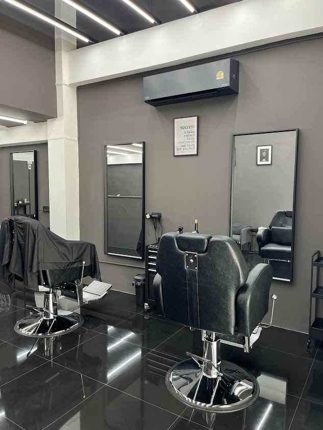 FRESHCUTZ HAIR STUDIO - 4