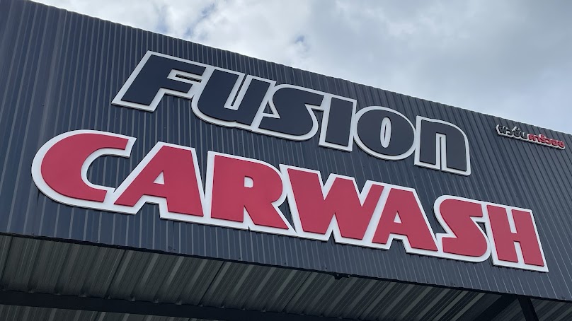 FUSION CARWASH ศูนย์บริการ ซักเบาะ พรม ล้าง อัด ฉีด เชียงใหม่