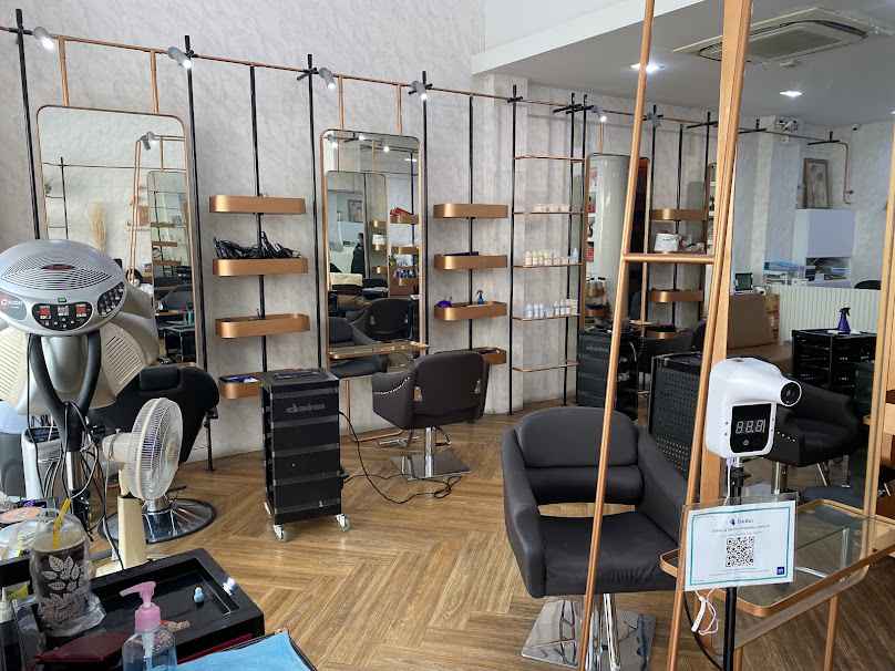 Gabriella Salon