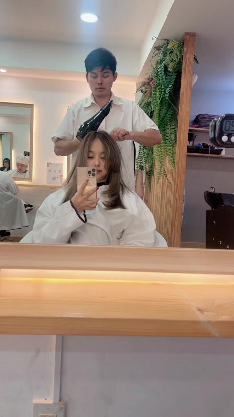 Gimmick Hair Salon - 3