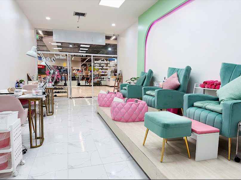 Give Me Beauty Nails & Spa ร้านทำเล็บเชียงใหม่