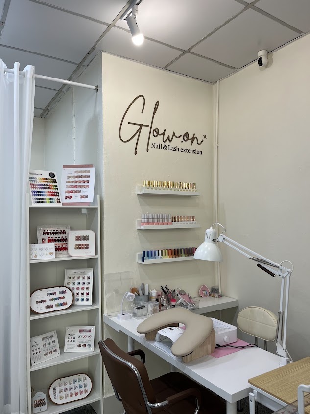 Glow.on Nail&Lash
