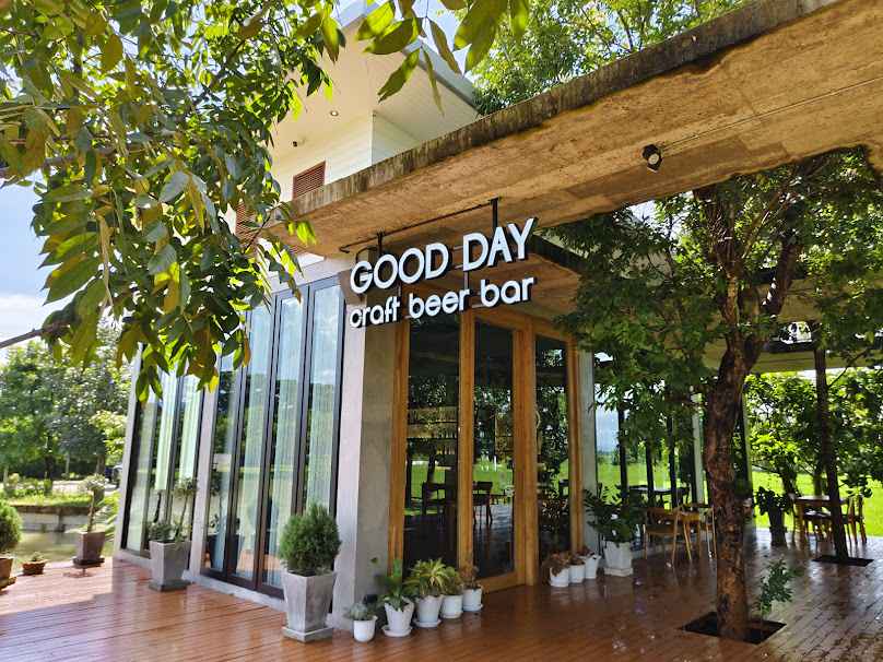 Good Day craft beer bar