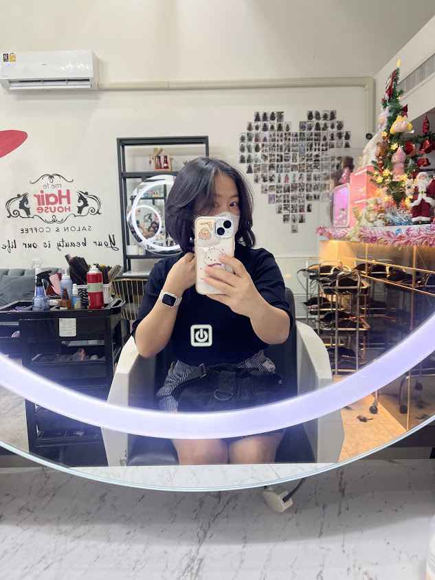 HairHouse Salon at Rca - 4