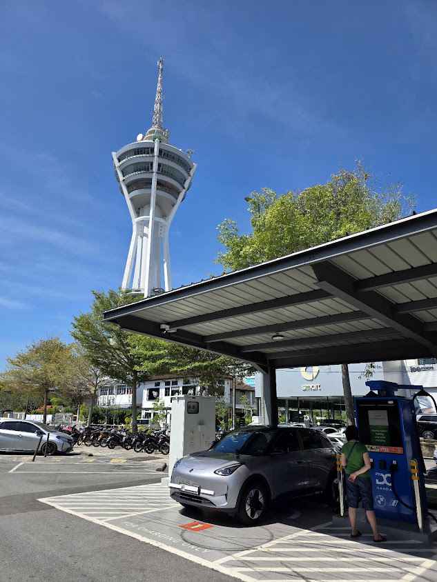 Handal Green Mobility Charging Station - 4