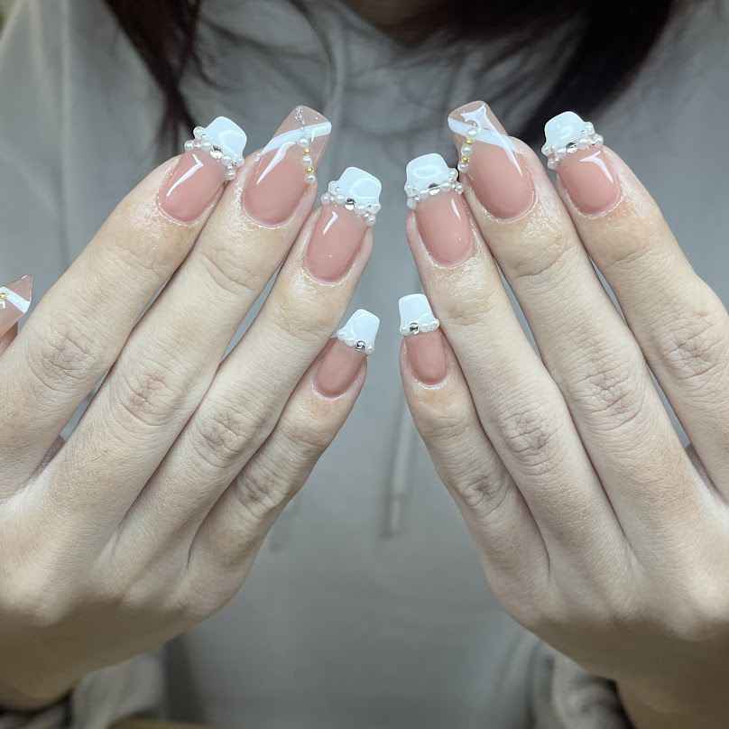 Happy home nail