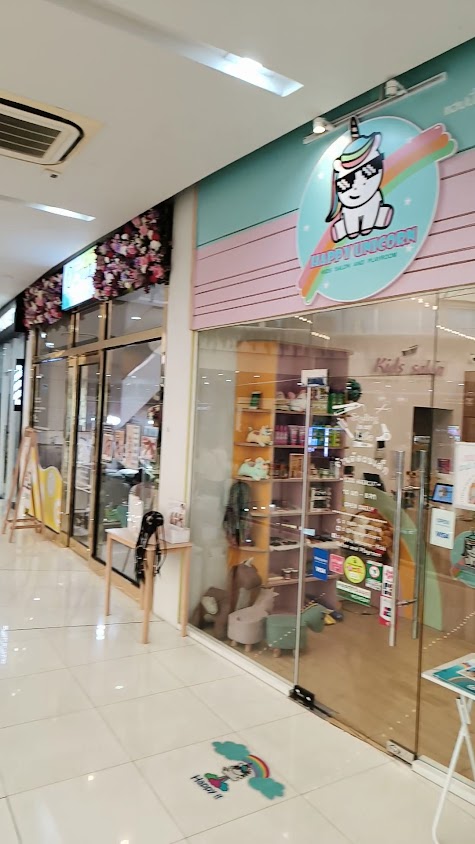 Happy Unicorn - Kids Salon and Playroom - 3