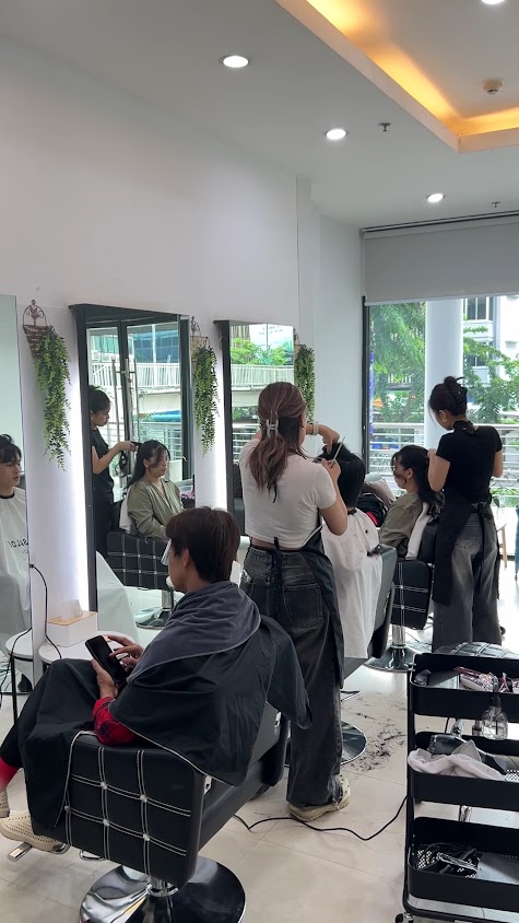 Hello salon Bangkok - 3
