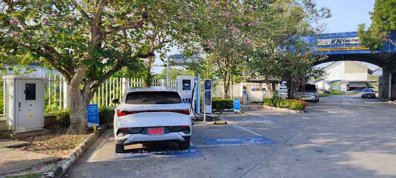 HERO Motion Charging Station @Main Entrance, Walailak University - 1