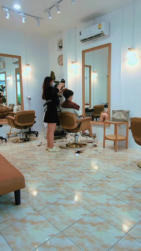 Heyday Fashion Salon - 4