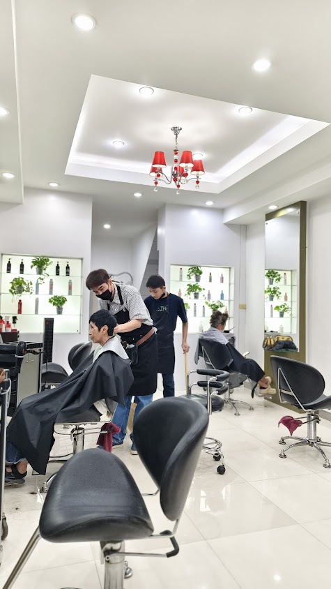 Hi -Cut Hair Salon