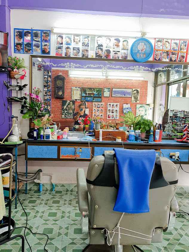 I Do Hair Vintage Barber & Semi Organic Salon - 4