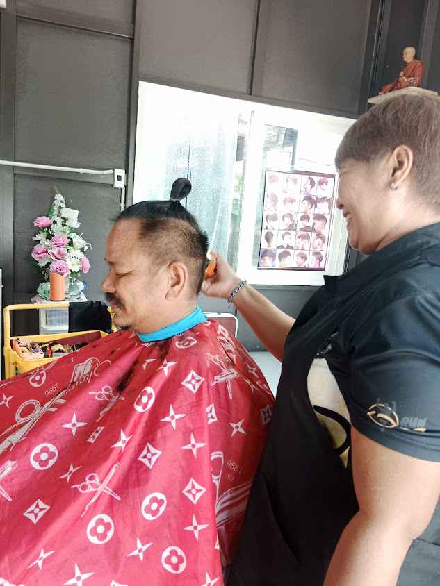 i patcha shop บริการร้านตัดผมชาย - 2