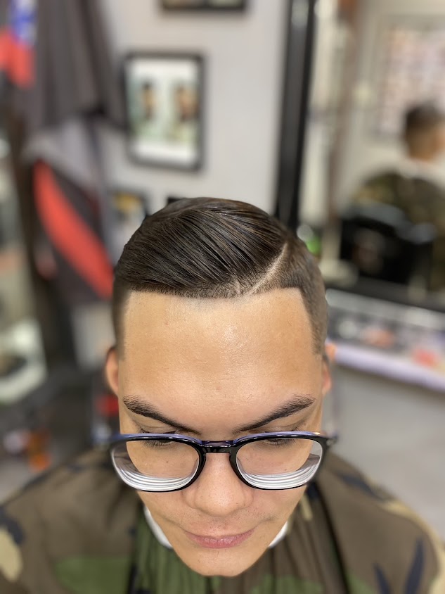 IDEAL BARBER SHOP - 2
