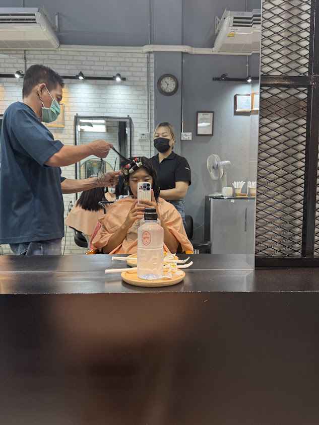 J.J Salon for Haircut - 3