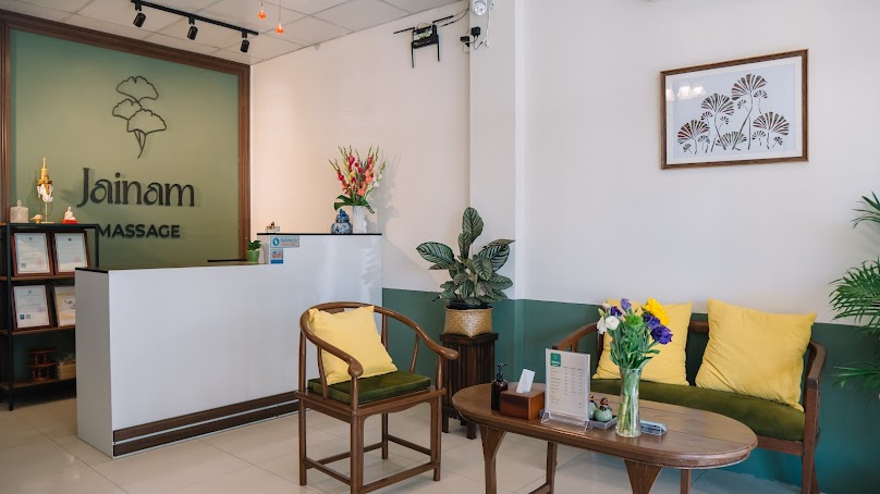Jainam massage ใจน้ำมาสสาจ Santitham Chiang Mai