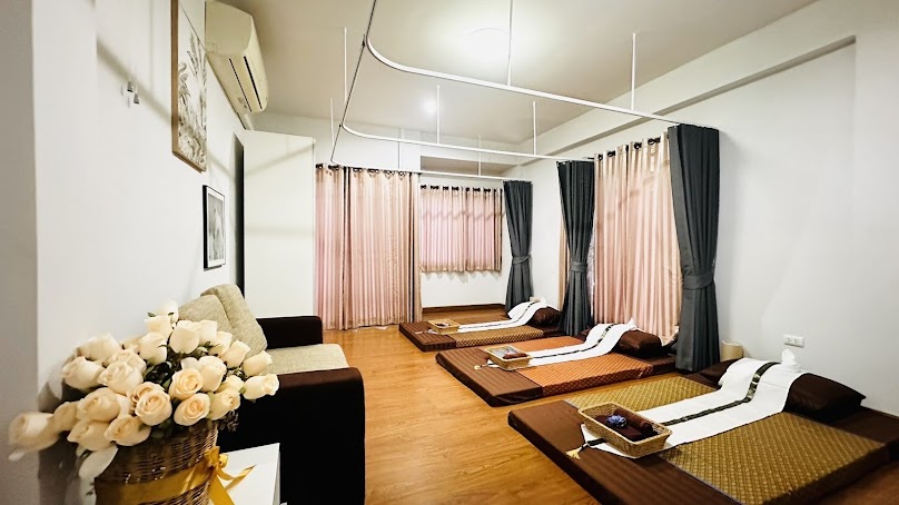 JedYod Health care Thai Massage & Spa , Manicure , Pedicure เจ็ดยอดนวดไทย นวดเพื่อสุขภาพ สปามือ สปาเท้า
