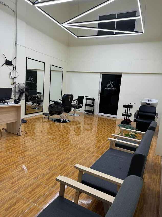 JM Barbershop - 4