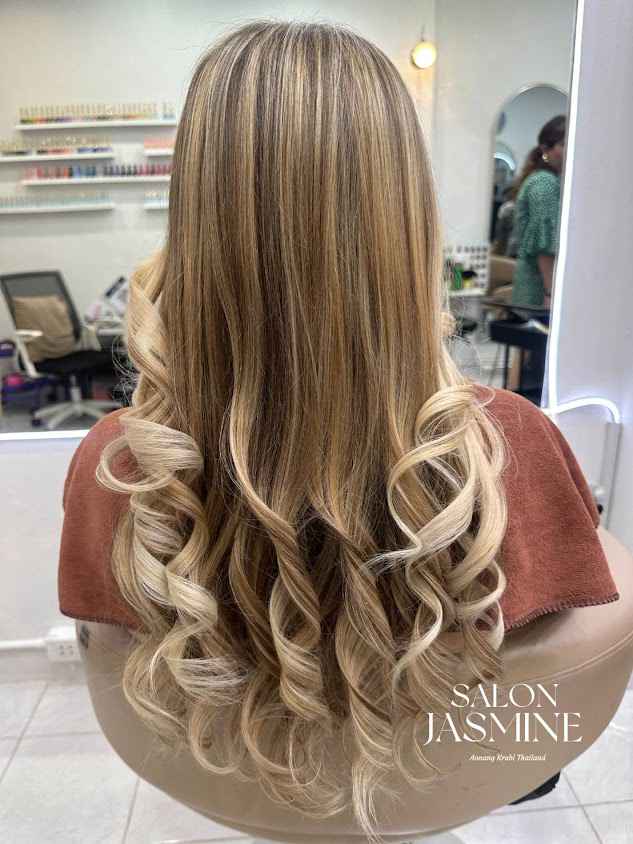 JUNNIE SALON - 4