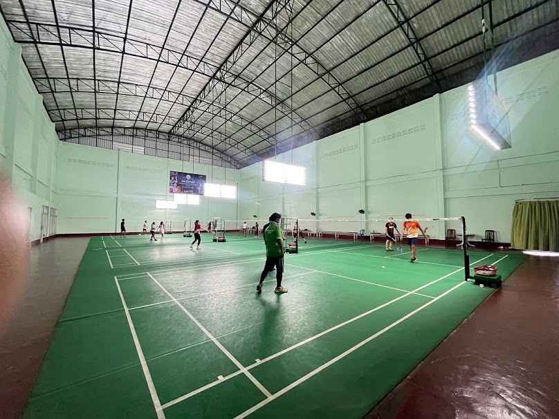 Just Play Badminton Club