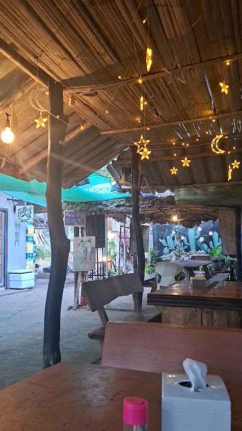 Karenni Bar - 3