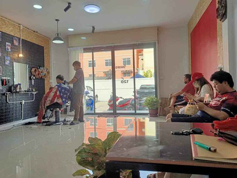 Karin BarBer ร้านตัดผมสุขสวัสดิ์ 76 - 4