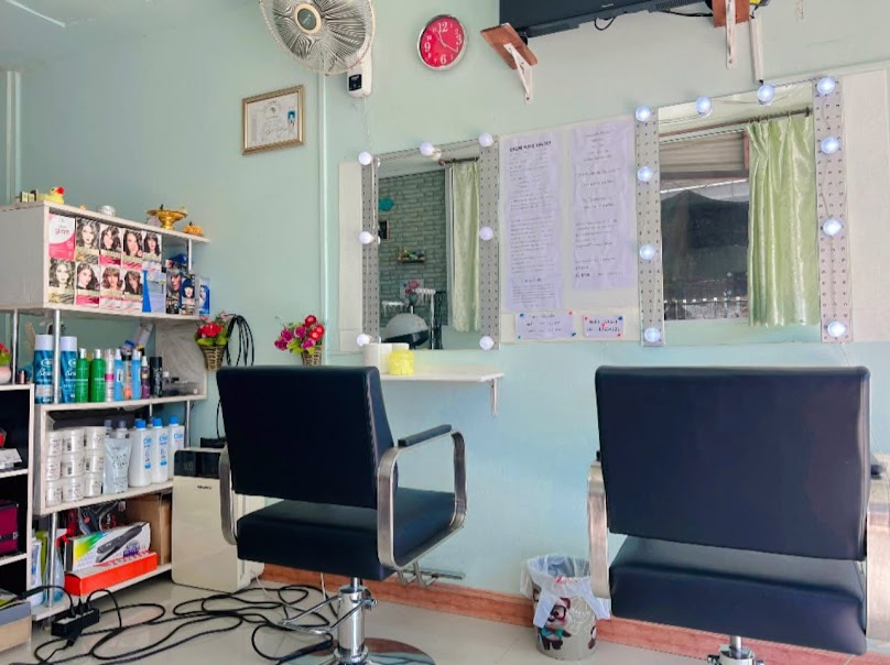 KASHI HAIR SALON - 3