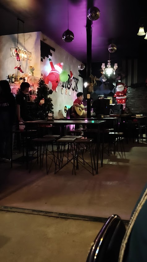 Keep Rock Cafe&hangout - 3