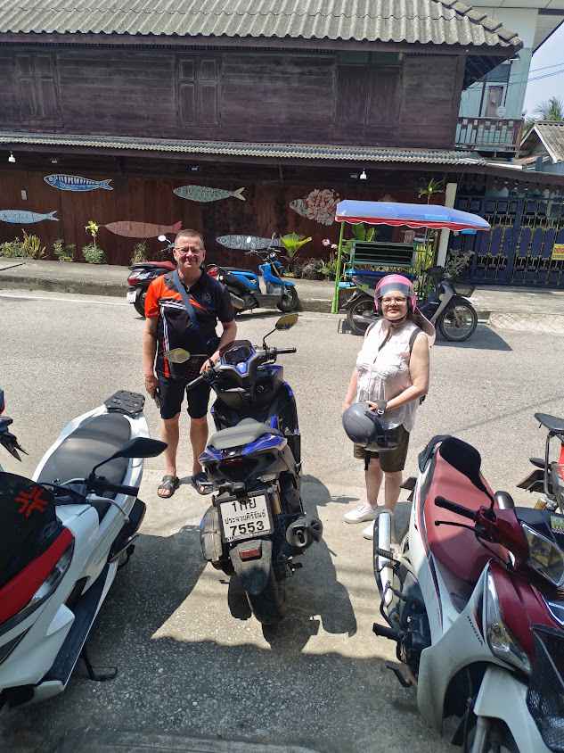 Kob motorbike rental 3 มอเตอร์ไซค์เช่าประจวบ สาขา3