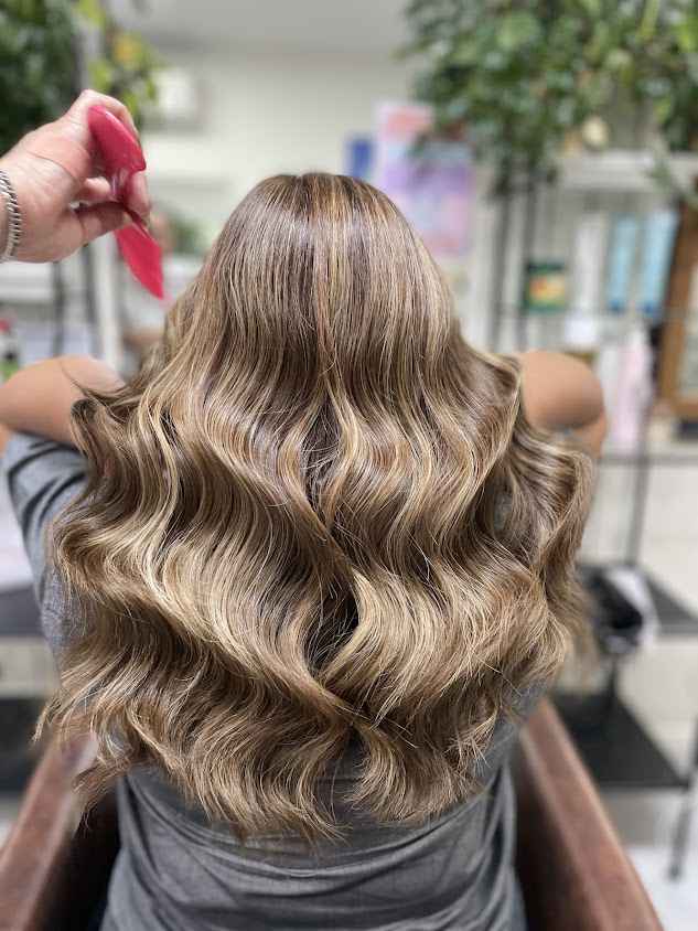 Latin X Colourlist salon ราชฤกษ์-ท่าอิฐ นนทบุรี - 2