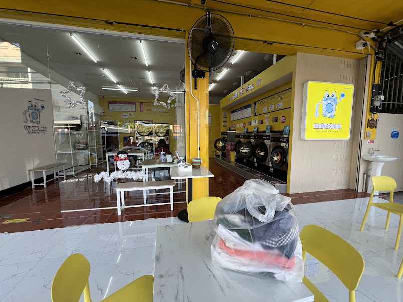 LaundryBar สาขาศรีมาลา จ.พิจิตร l ร้านสะดวกซักลอนดรี้บาร์ l ซัก อบ ผ้า