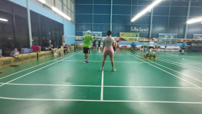 Lila Badminton​ - 3
